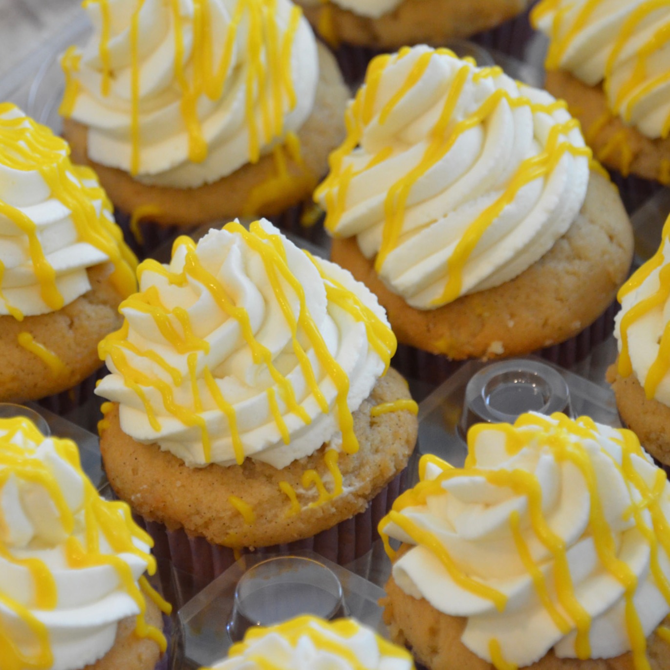 Lemon drizzle cupcakes